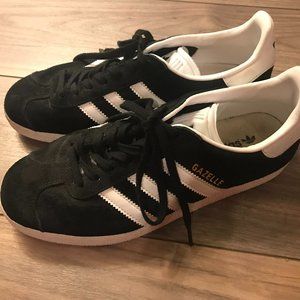 Gazelle Adidas WOMEN US 7